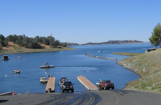 folsom lake camping day use year round activities