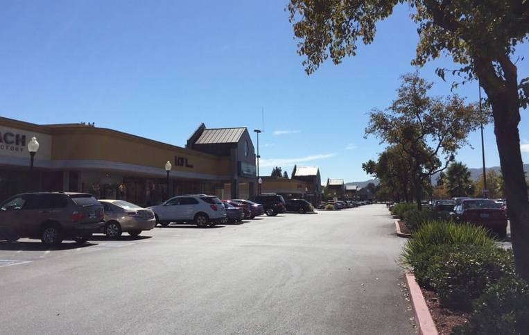 Gilroy Premium Outlets Day Trip 100 Plus Discount stores