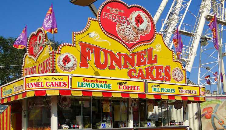  Gâteaux d'entonnoir de foire du comté 