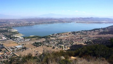 Inland Empire Day Trips Lake Elsinore California