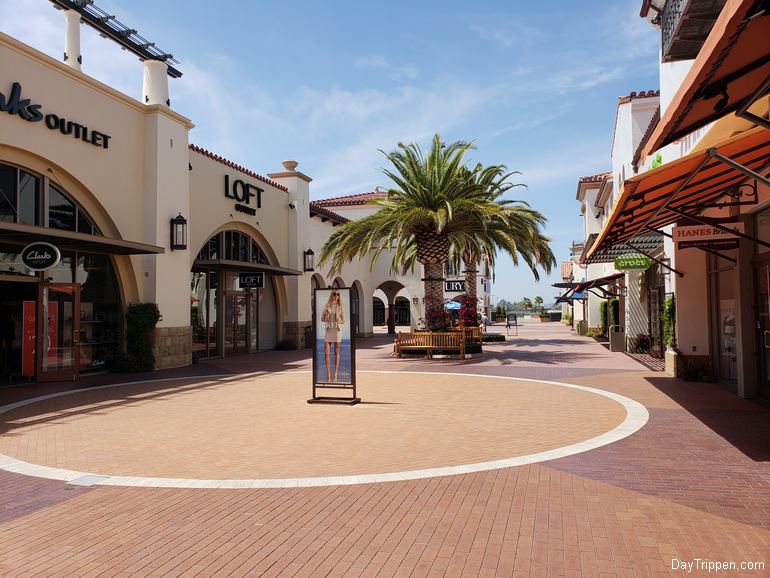 Outlets At San Clemente Enjoy Ocean View Shopping