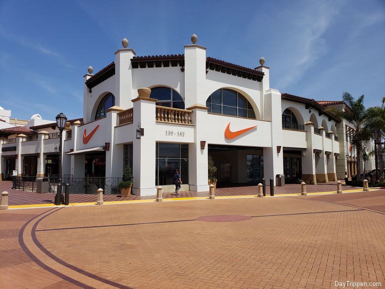 Outlets At San Clemente Enjoy Ocean View Shopping