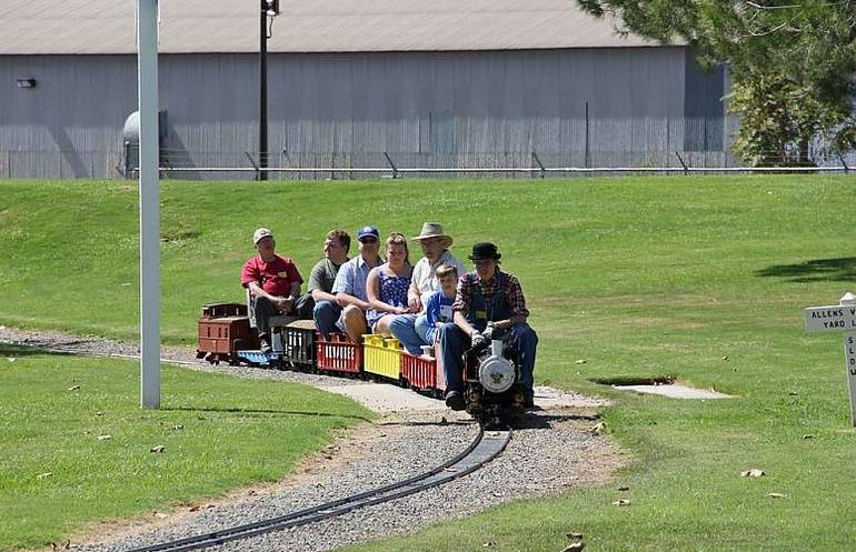 Riverside Live Steamers