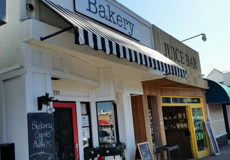 Marine Avenue Stores