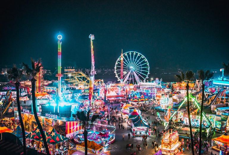  Foire du comté la nuit 