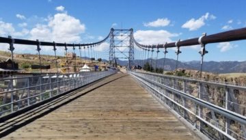 Walking on Air: Exploring the Thrills of Royal Gorge Bridge & Park