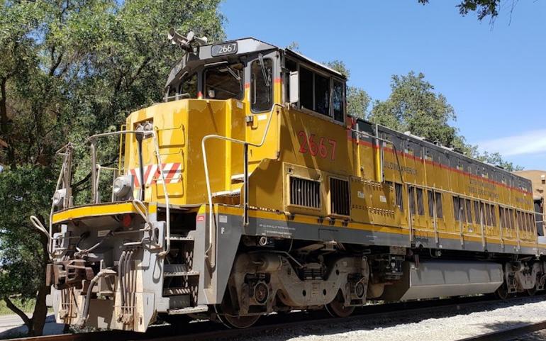 Sacramento River Fox Train 