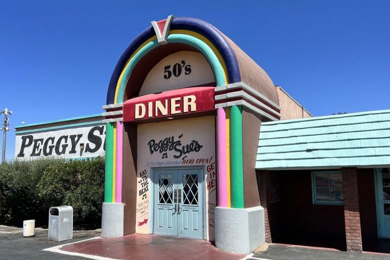 Peggy Sues Diner Original Roadside Diner