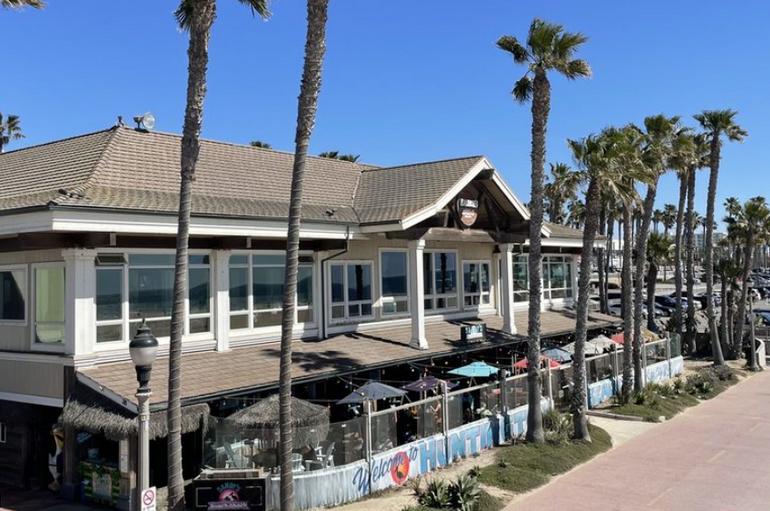 Sandy's Beach Shack Huntington Beach